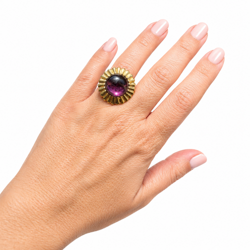 Bague vintage dorée à cabochon prune – Circa 1980