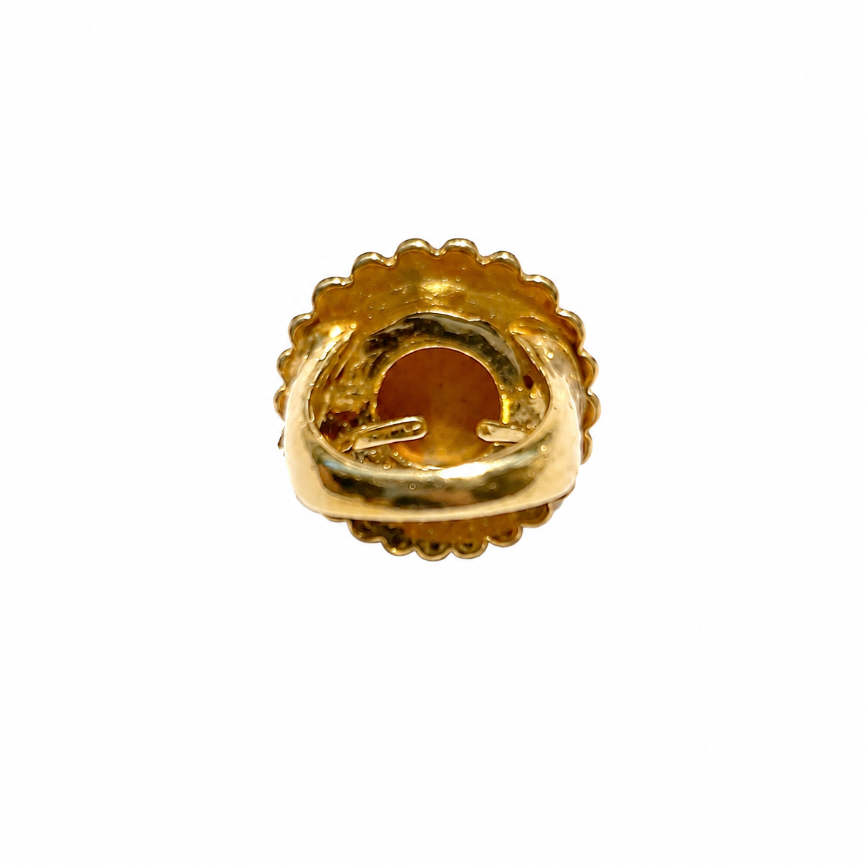 Bague vintage dorée à cabochon prune – Circa 1980
