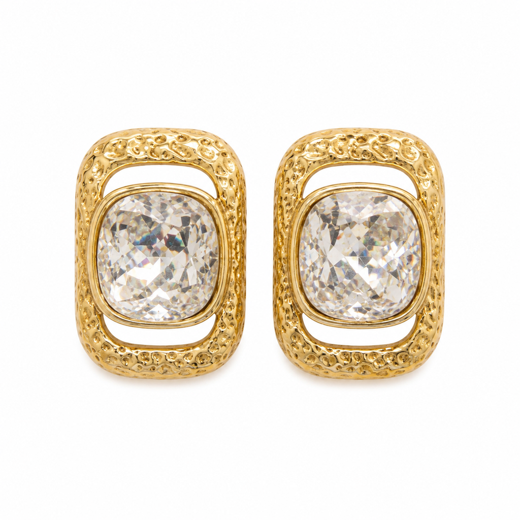 Boucles d’oreilles vintage Oscar de la Renta – Cristal facetté & métal doré texturé