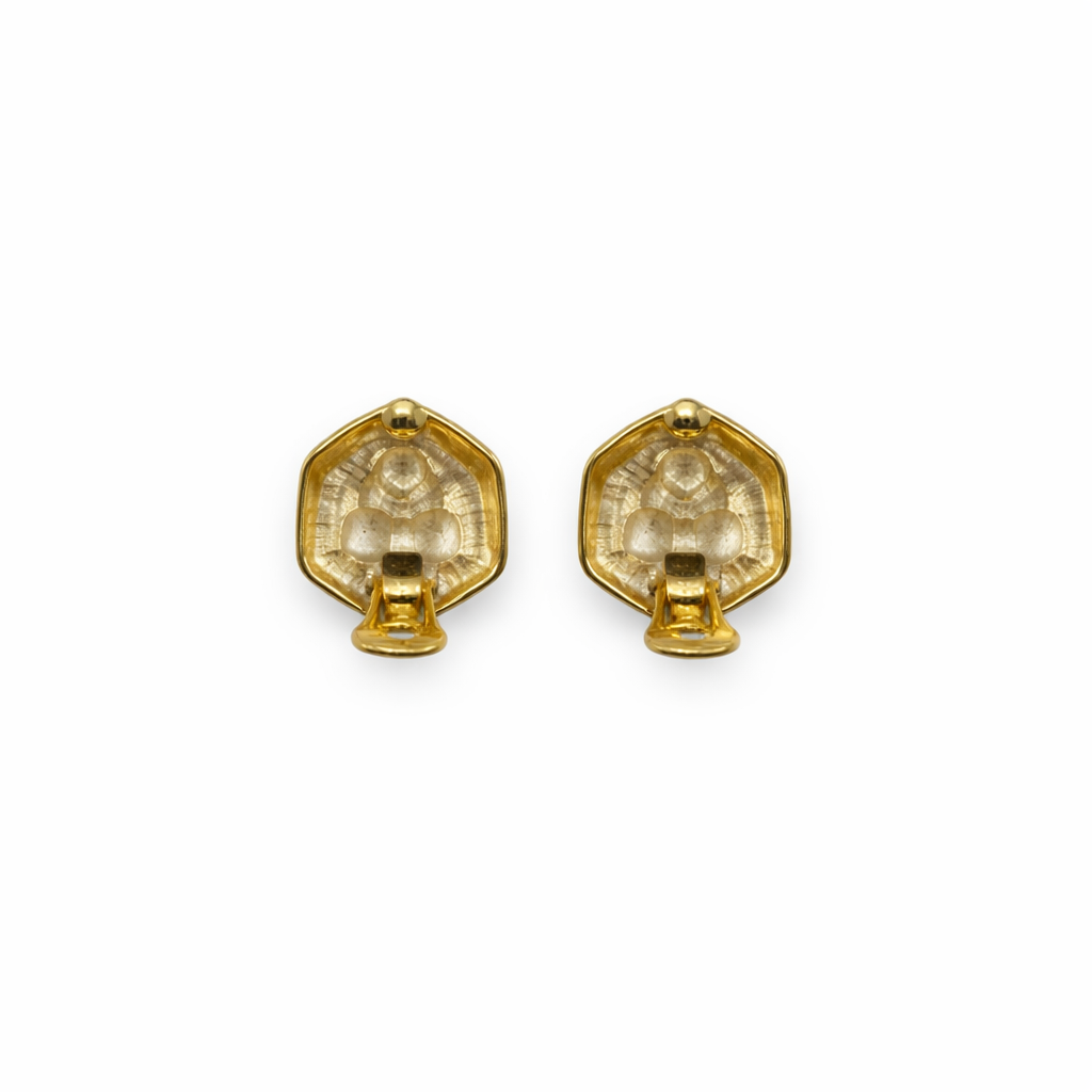 Boucles d’oreilles vintage dorées en forme de rose sculptée