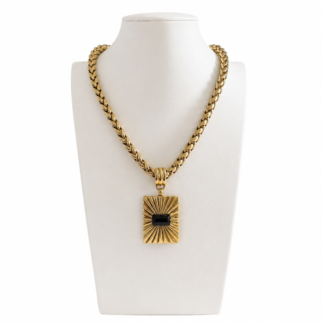 Collier Sabine vintage doré à pendentif noir – collier chaîne couture années 1980