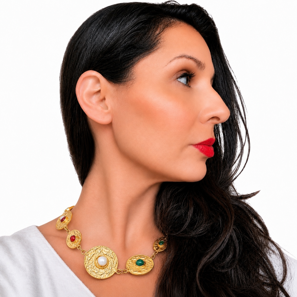 Collier couture Sharra Pagano italien en métal doré texturé orné de cabochons multicolores