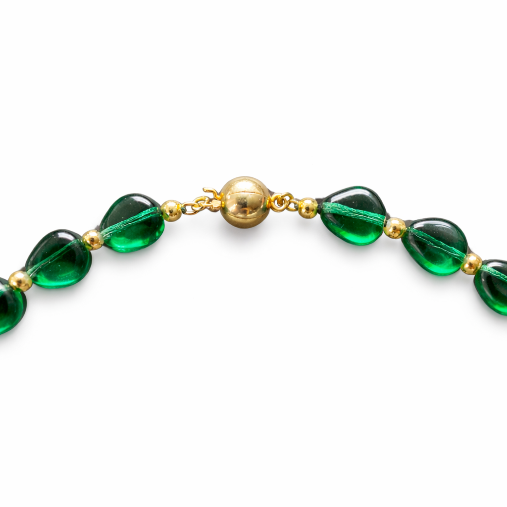 Collier vintage vert émeraude à perles en verre
