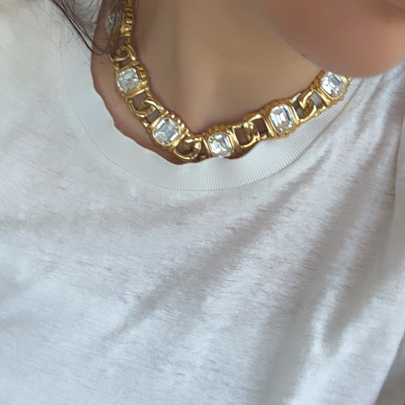 Collier Plastron torsades et cristaux blancs