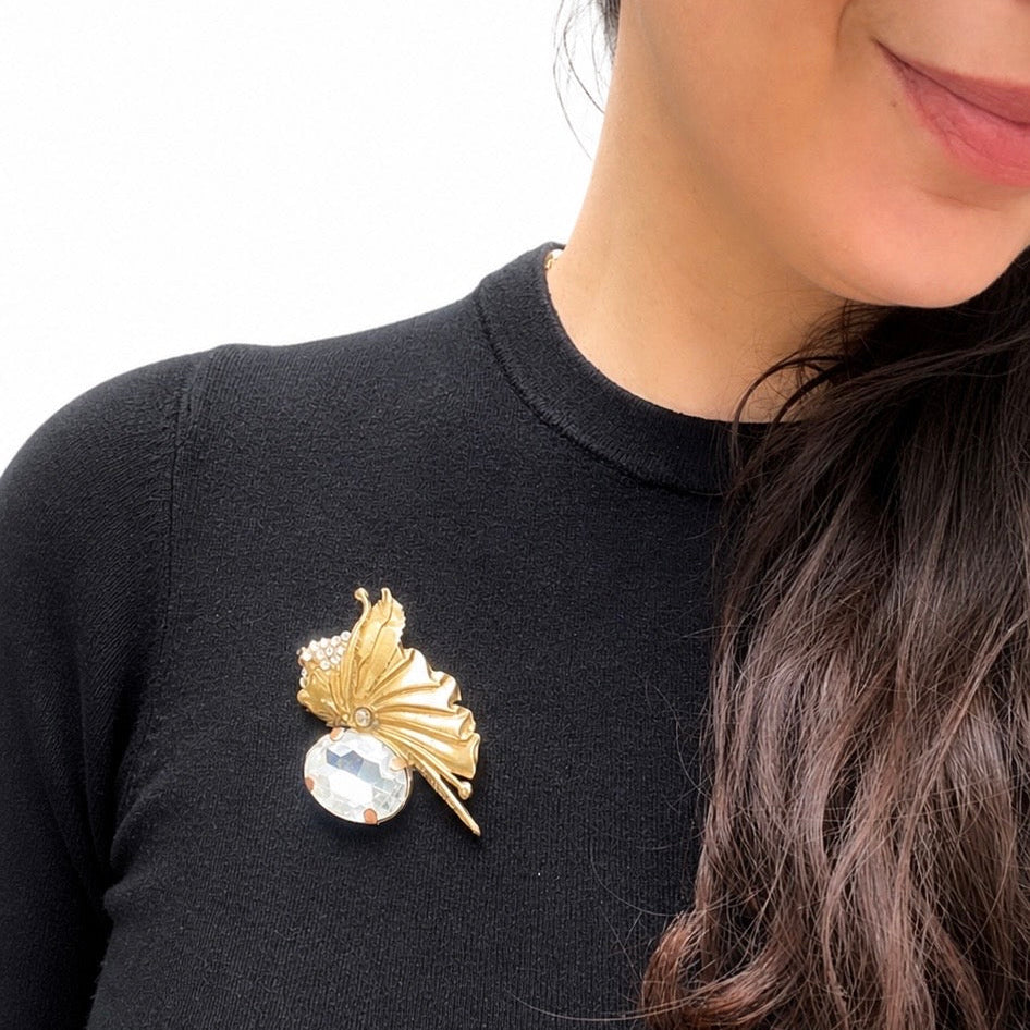 Broche vintage italienne papillon années 80 – dorée avec cristal facetté et strass